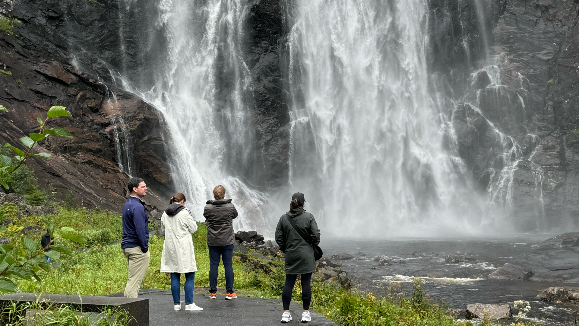 Waterfalls & Helicopter Sightseeing Journey — 4